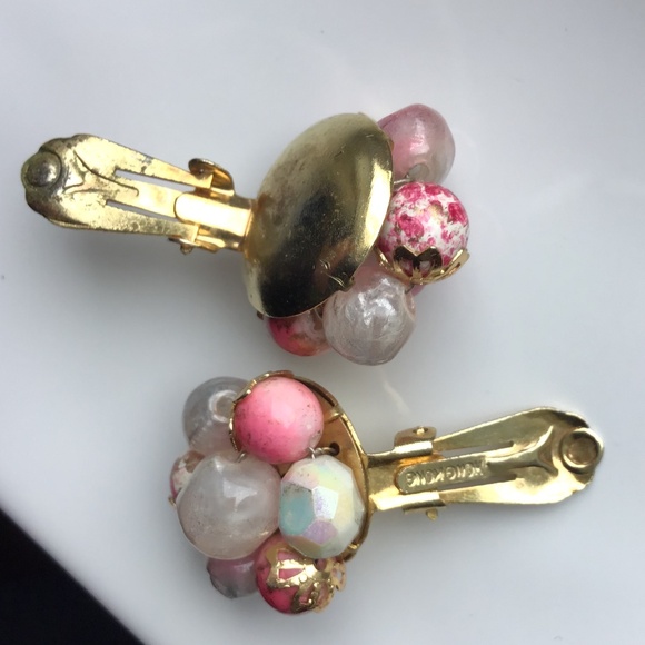 Vintage Mixed Bead Button Clip Earrings Pearl Pink Pastel with Gold Accents - Picture 6 of 12